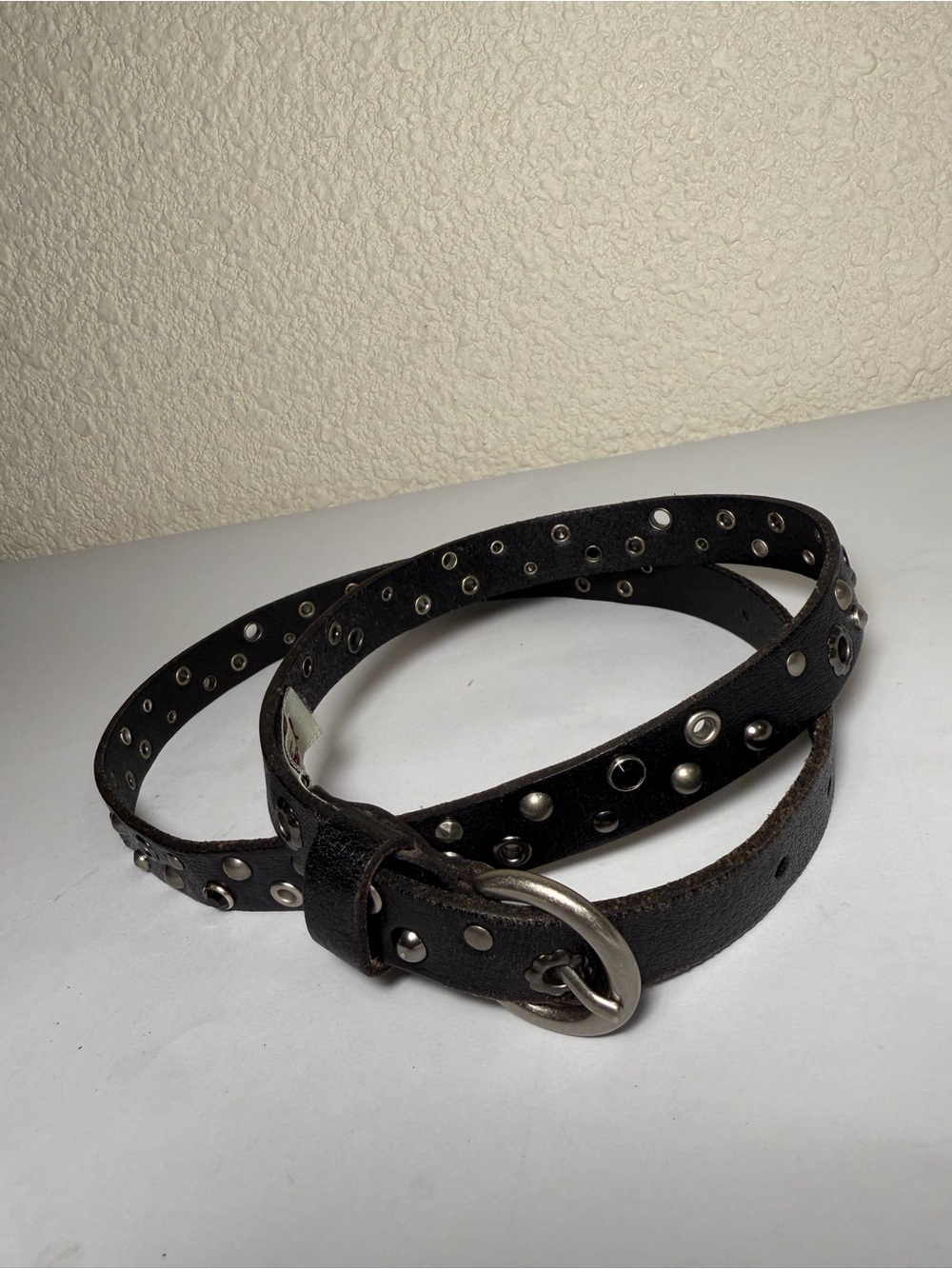Fossil Black Studded Leather Belt with Round Silver-Tone Buckle